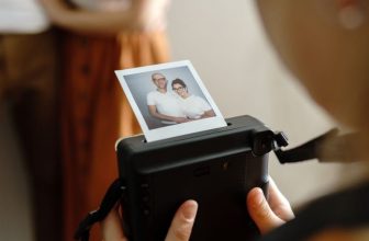 Nejlepší Polaroidy a Instaxy pro rok 2024